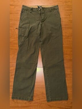 G.H. Bass & Co. Army Green Cargo Pants